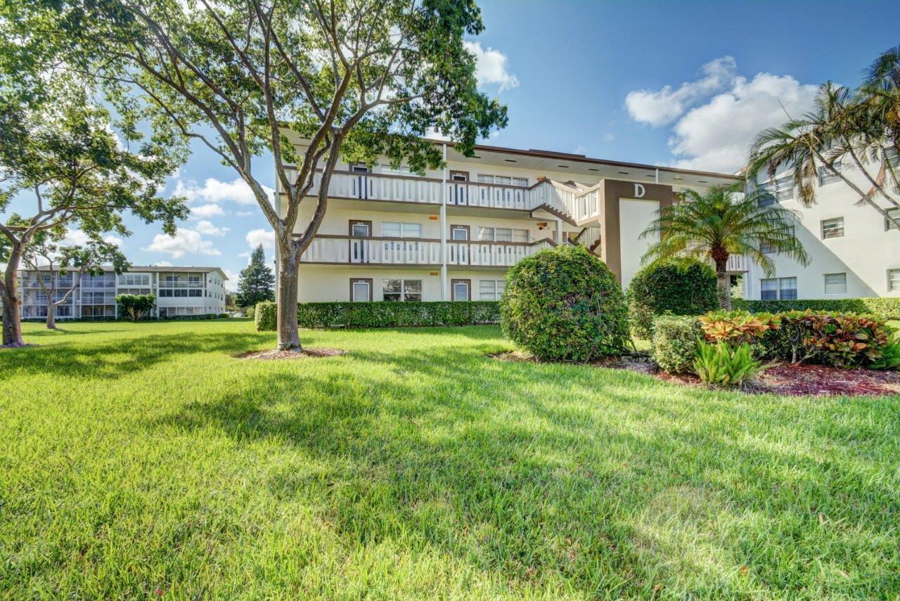127 Mansfield D Boca Raton, FL 33434 - Photo 3 of 17 Exterior