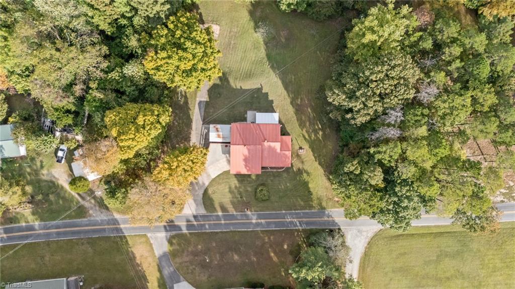 958 Louya Road Lexington, NC 27292 - Photo 5 of 35