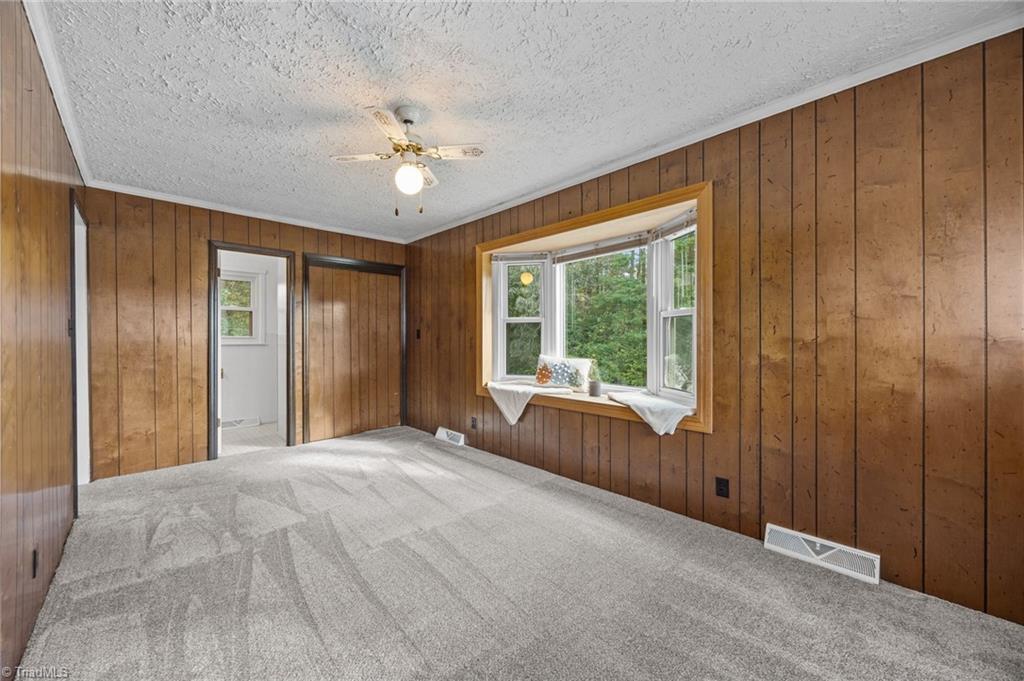 958 Louya Road Lexington, NC 27292 - Photo 10 of 35