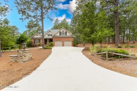 $563,000 | 248 Longleaf Drive, West End, NC 27376