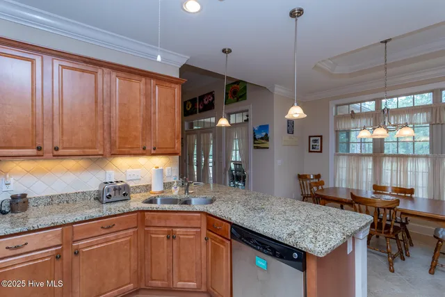 $563,000 | 248 Longleaf Drive, West End, NC 27376