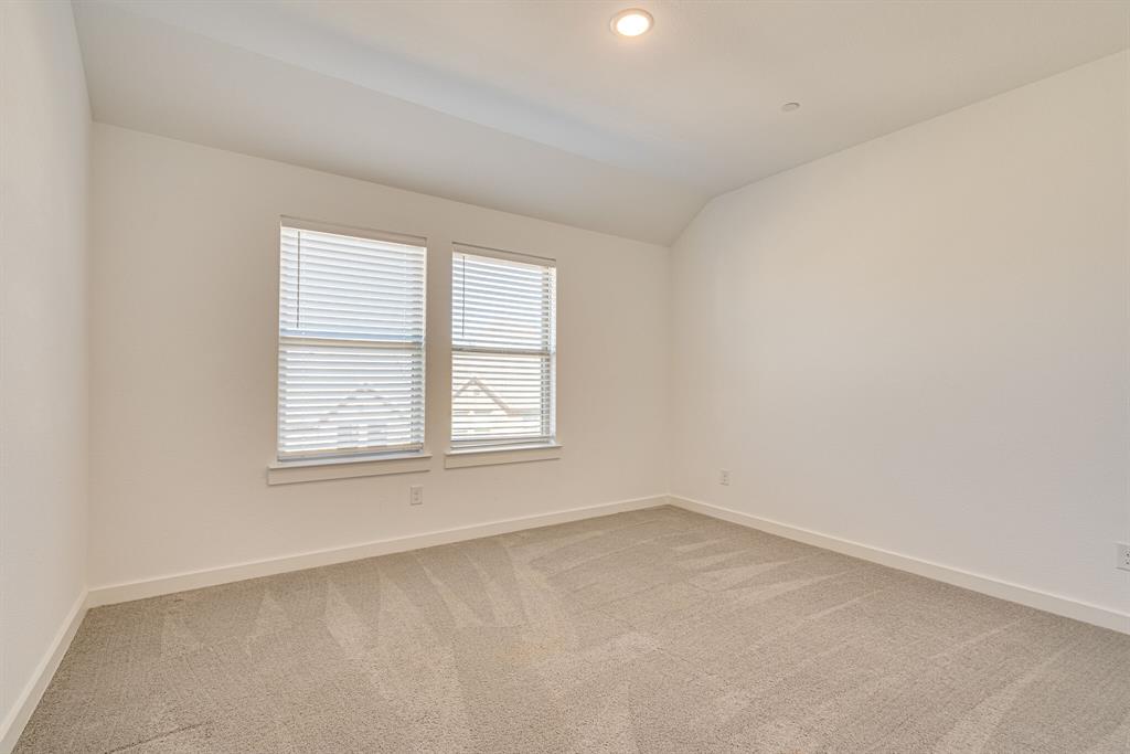 2725 Splendor Drive Little Elm, TX 75068 - Photo 23 of 32