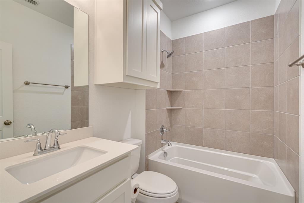 2725 Splendor Drive Little Elm, TX 75068 - Photo 25 of 32