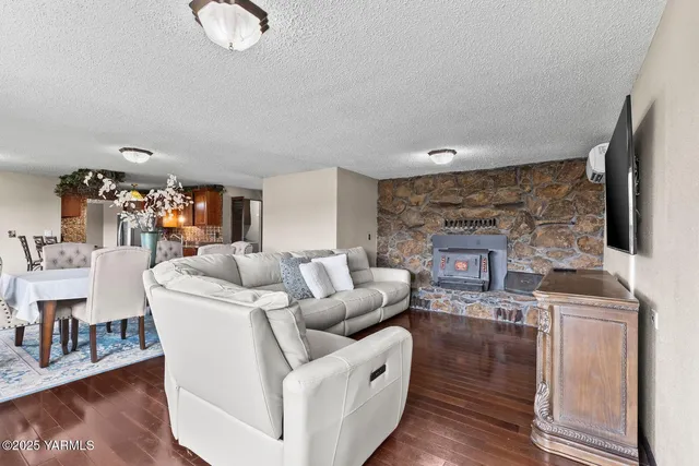 $339,000 | 542 Lillie Lane, Toppenish, WA 98948