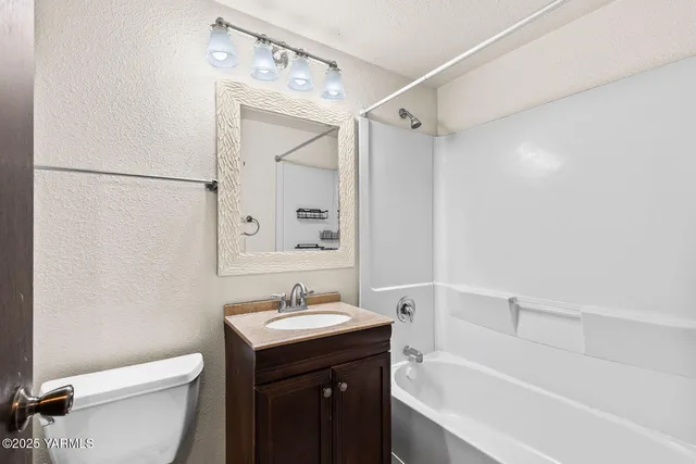 $339,000 | 542 Lillie Lane, Toppenish, WA 98948