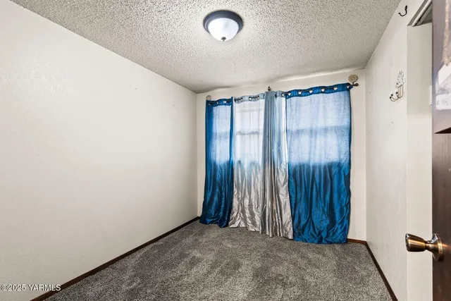 $339,000 | 542 Lillie Lane, Toppenish, WA 98948