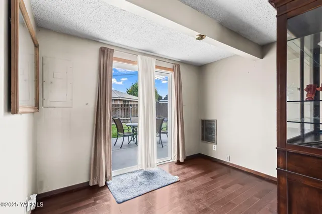 $339,000 | 542 Lillie Lane, Toppenish, WA 98948