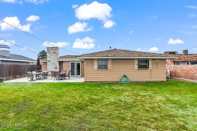 $339,000 | 542 Lillie Lane, Toppenish, WA 98948