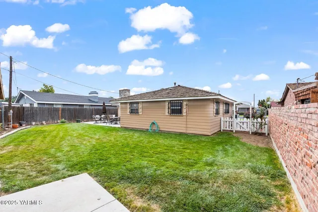 $339,000 | 542 Lillie Lane, Toppenish, WA 98948