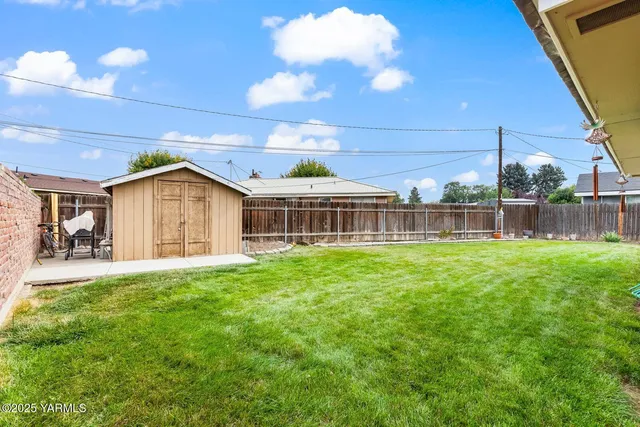 $339,000 | 542 Lillie Lane, Toppenish, WA 98948