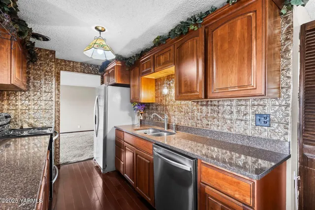 $339,000 | 542 Lillie Lane, Toppenish, WA 98948