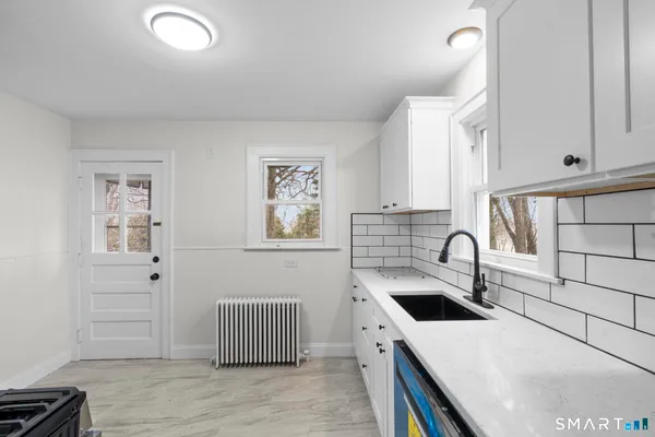 $320,000 | 37 Byrneside Avenue, Waterbury, CT 06704