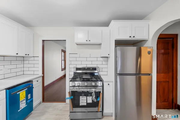 $320,000 | 37 Byrneside Avenue, Waterbury, CT 06704