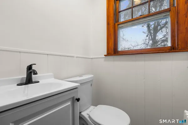 $320,000 | 37 Byrneside Avenue, Waterbury, CT 06704