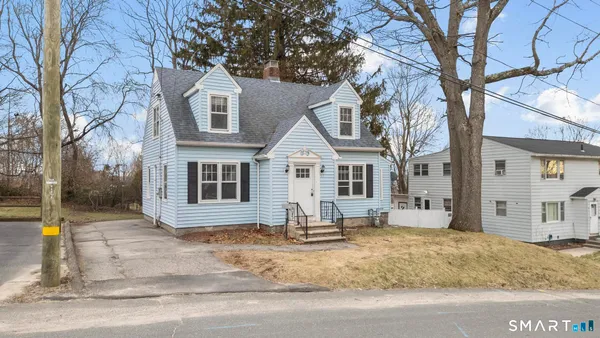 $320,000 | 37 Byrneside Avenue, Waterbury, CT 06704