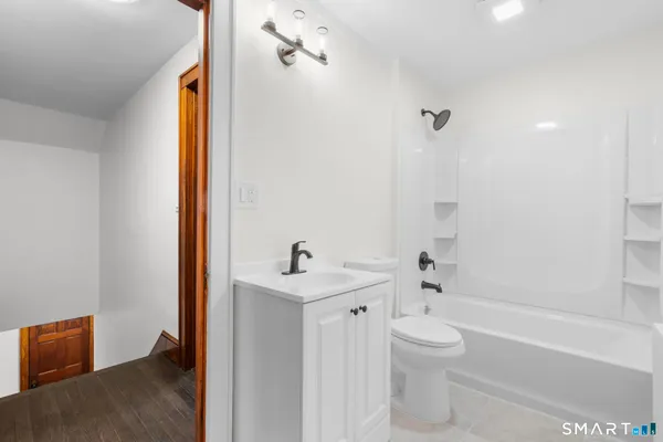 $320,000 | 37 Byrneside Avenue, Waterbury, CT 06704