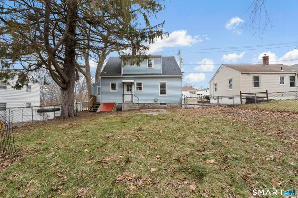 $320,000 | 37 Byrneside Avenue, Waterbury, CT 06704