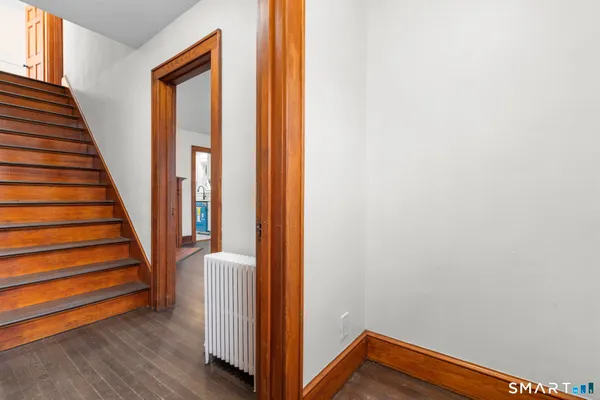 $320,000 | 37 Byrneside Avenue, Waterbury, CT 06704