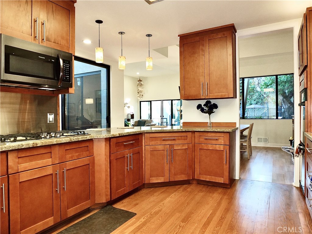 341 S Meadows Manhattan Beach, CA 90266 - Photo 20 of 54