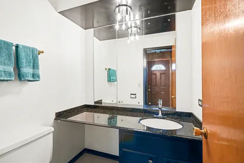 $585,000 | 9834 North Maynard Terrace, Niles, IL 60714