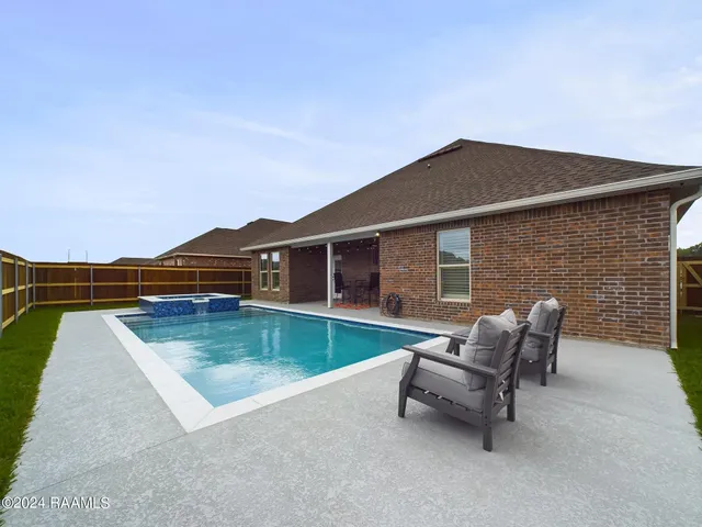 $399,000 | 118 Rose Of Sharon Lane, Lafayette, LA 70508