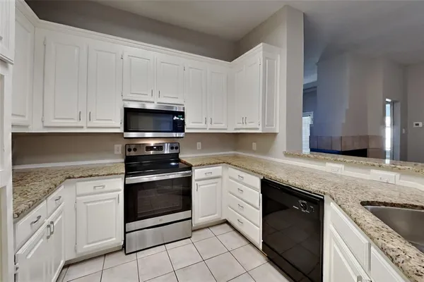 $2,525 | 1504 New Haven Drive, Mansfield, TX 76063