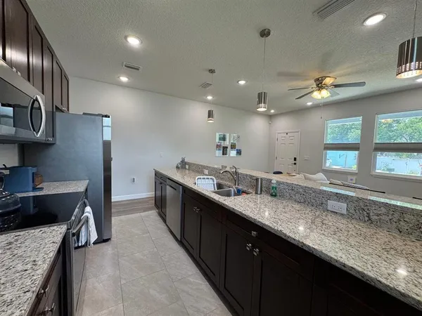 $2,100 | 4409 North 36th Street, Tampa, FL 33610