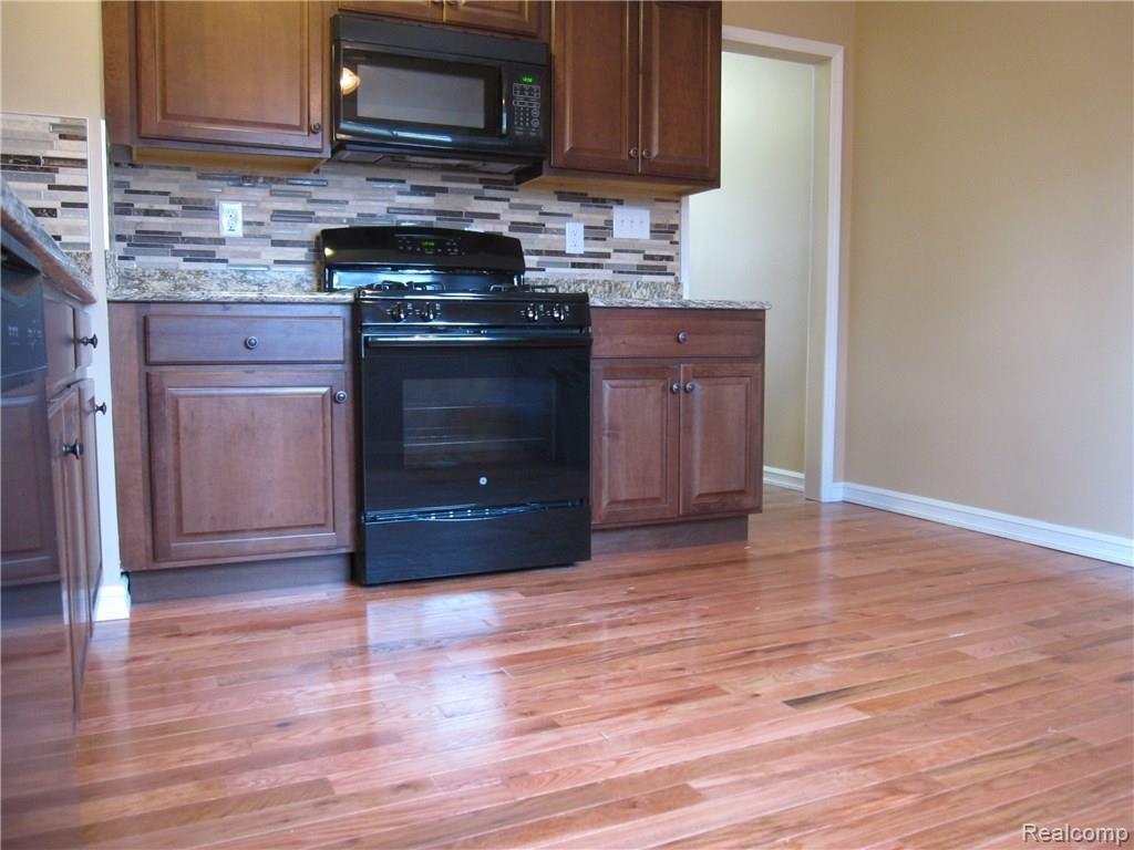 26045 Superior Road Taylor, MI 48180 - Photo 15 of 30