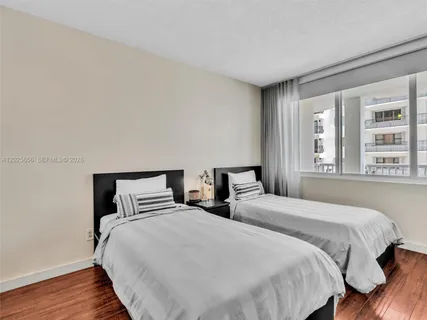 $570,000 | 5401 Collins Avenue, Unit 107, Miami Beach, FL 33140