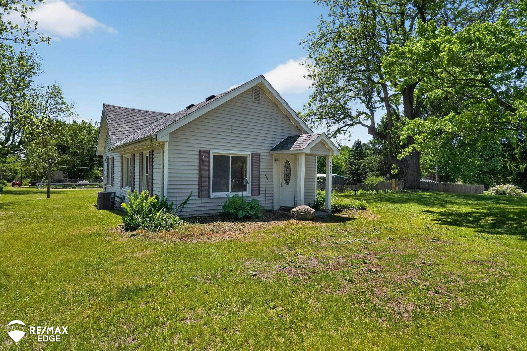 5233 Pratt Road Metamora, MI 48455 - Photo 2 of 39 Gallery Image 2