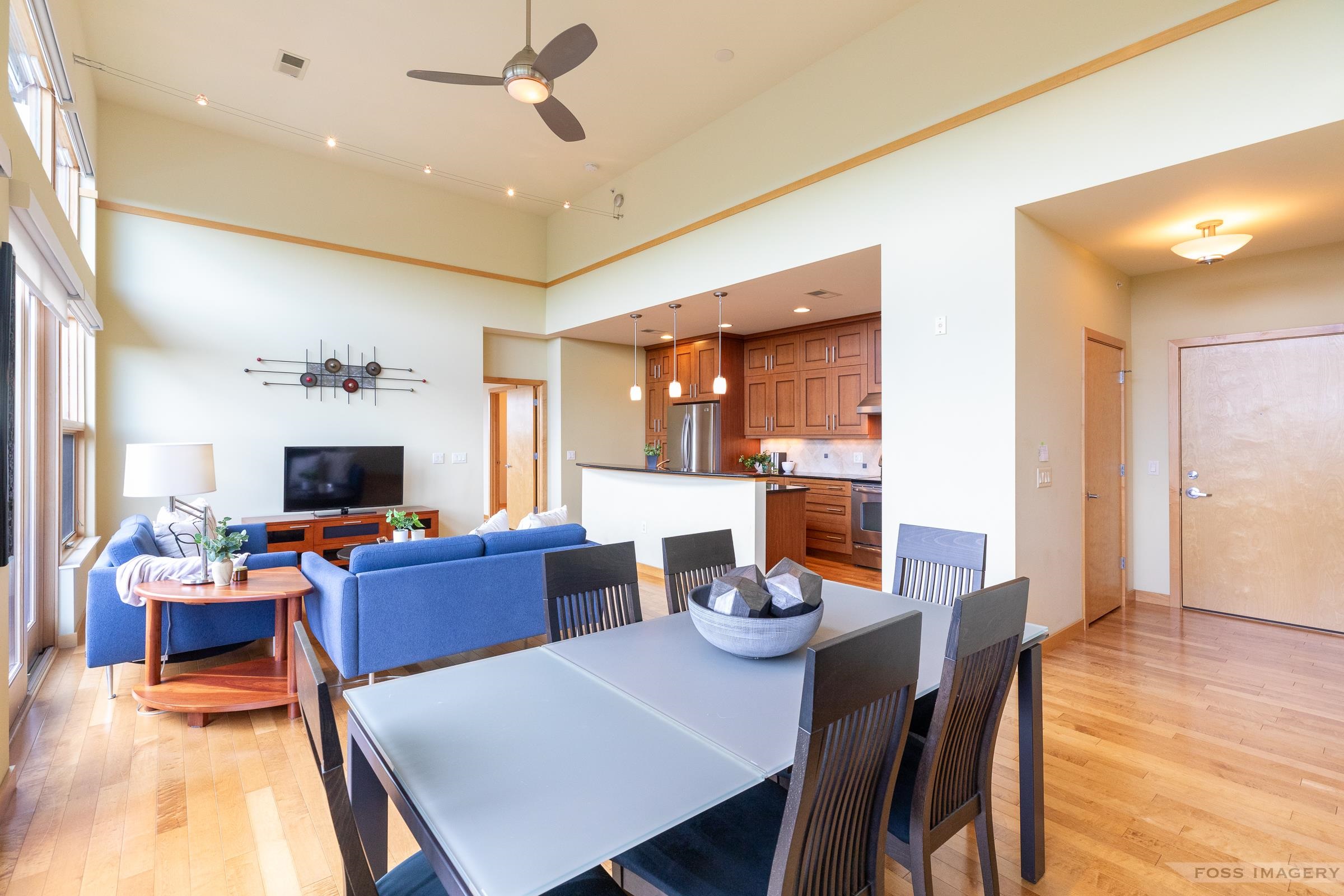 555 South Midvale Boulevard, Unit 411 Madison, WI 53711 - Photo 9 of 45
