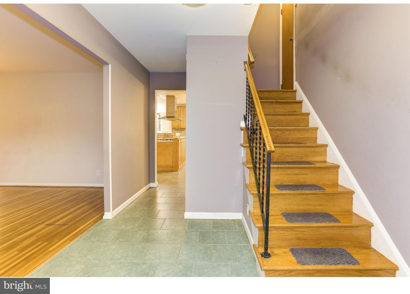 107 Sandringham Road Cherry Hill, NJ 08003 - Photo 4 of 25 Foyer