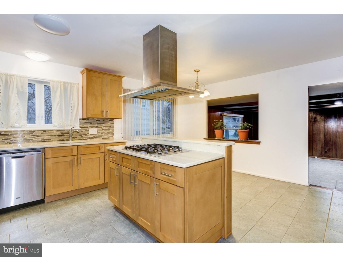 107 Sandringham Road Cherry Hill, NJ 08003 - Photo 10 of 25 Kitchen