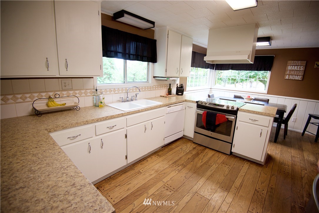 1935 Ludwig Road Snohomish, WA 98290 - Photo 3 of 25 Gallery Image 3