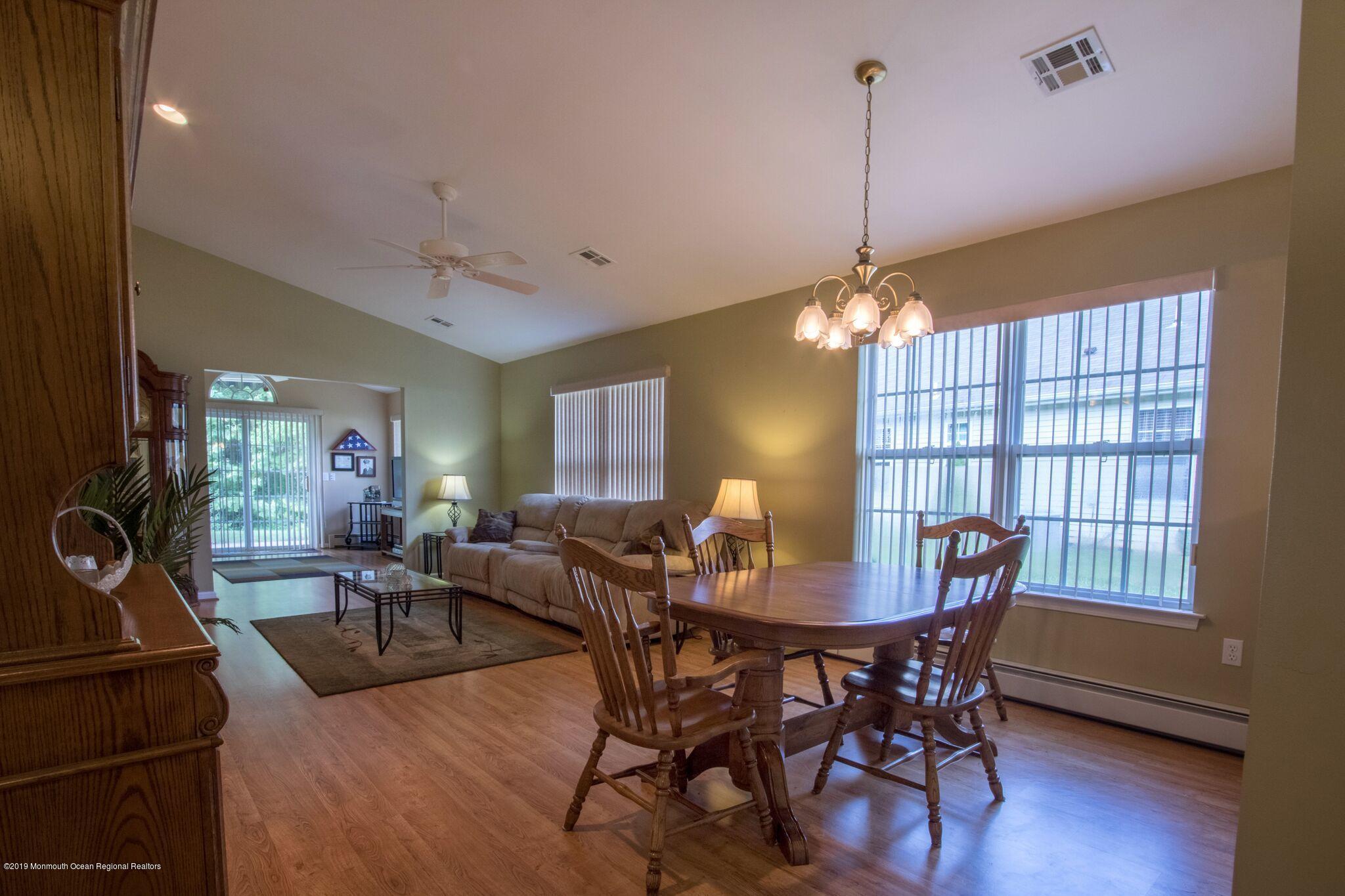 10 Ridgemont Lane Whiting, NJ 08759 - Photo 10 of 25 11 ridgemont