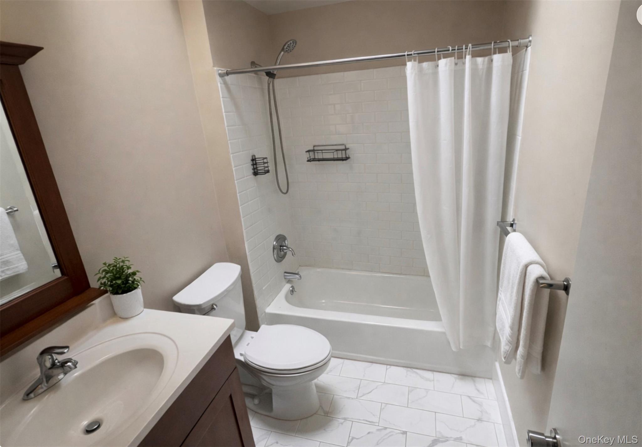 5 North Aspen Road Middletown, NY 10940 - Photo 2 of 12