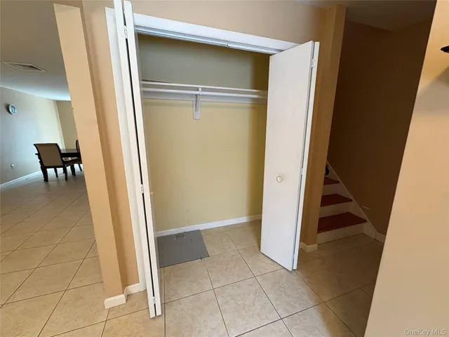 $2,600 | 5 North Aspen Road, Middletown, NY 10940