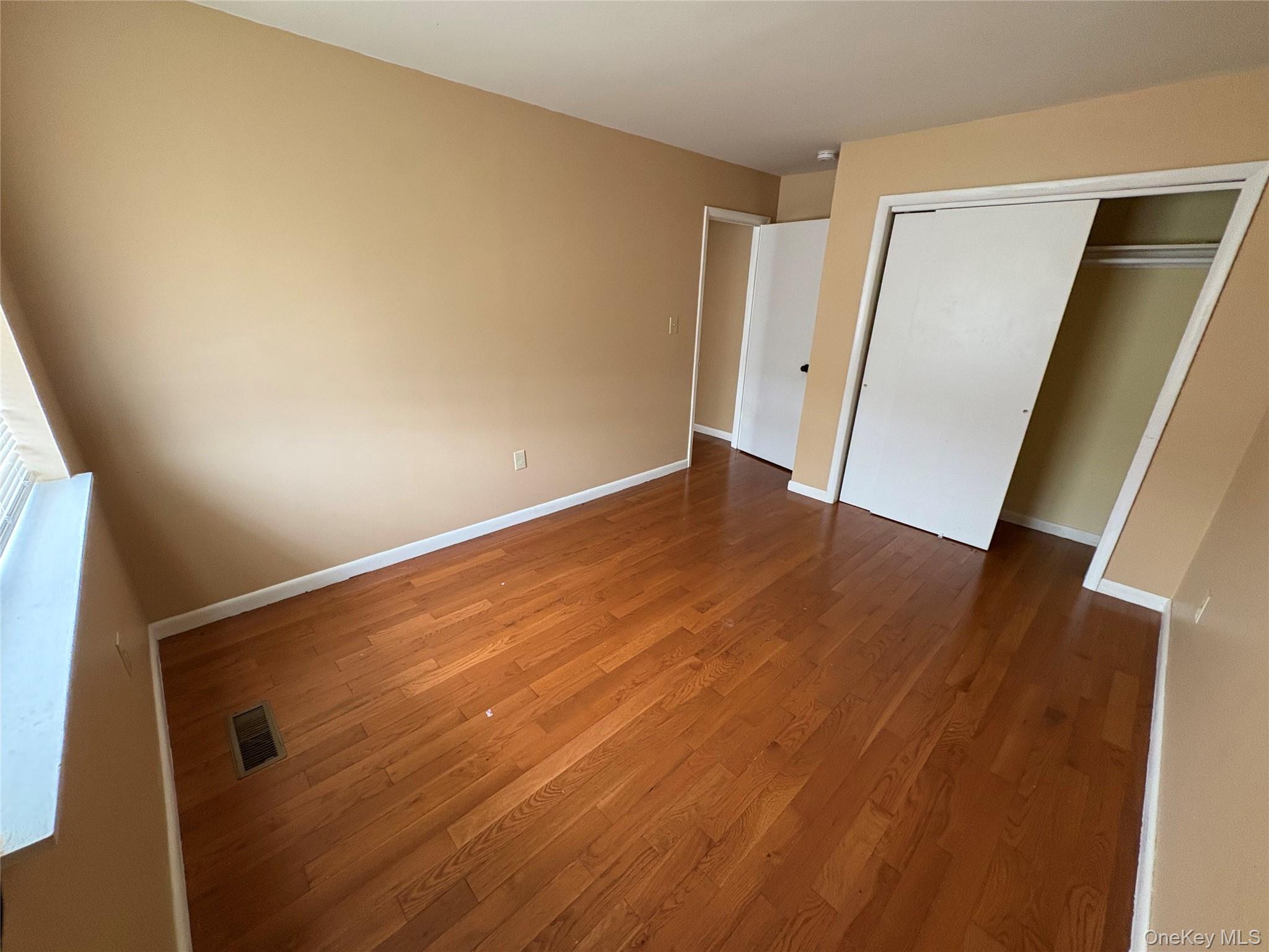 5 North Aspen Road Middletown, NY 10940 - Photo 6 of 12