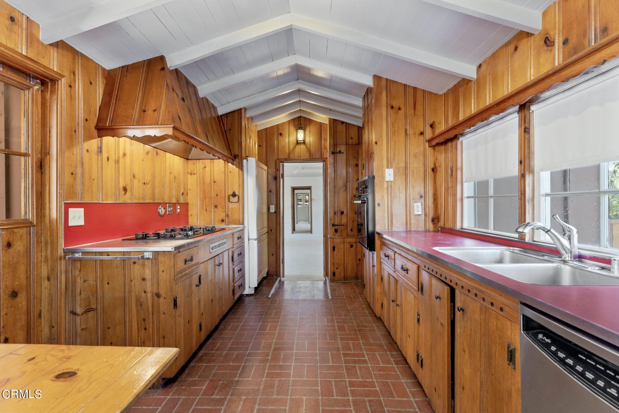 9710 Mistletoe Road Tujunga, CA 91042 - Photo 20 of 68 9710 Mistletoe, Tujunga_ Low Res 020