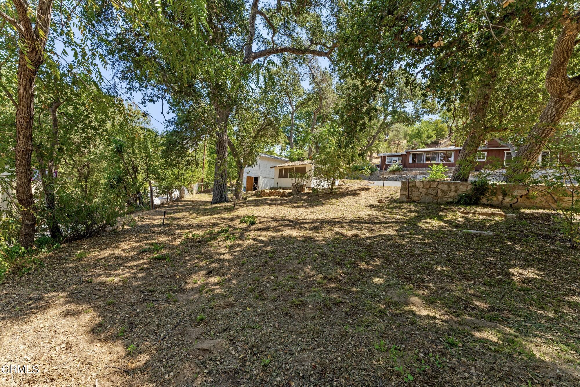 9710 Mistletoe Road Tujunga, CA 91042 - Photo 67 of 68 a view of a yard with plants and trees