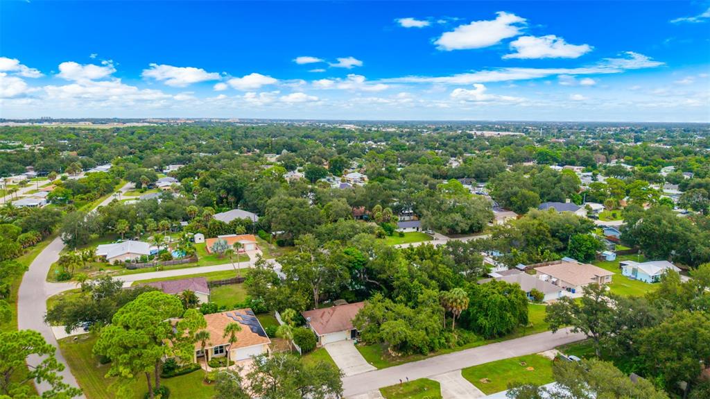 620 Burke Road Venice, FL 34293 - Photo 32 of 37 Gallery Image 32