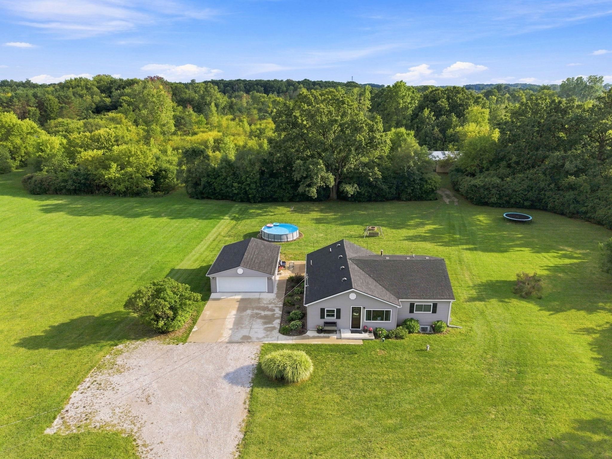 5146 East Bristol Road Burton, MI 48519 - Photo 60 of 65 Gallery Image 60
