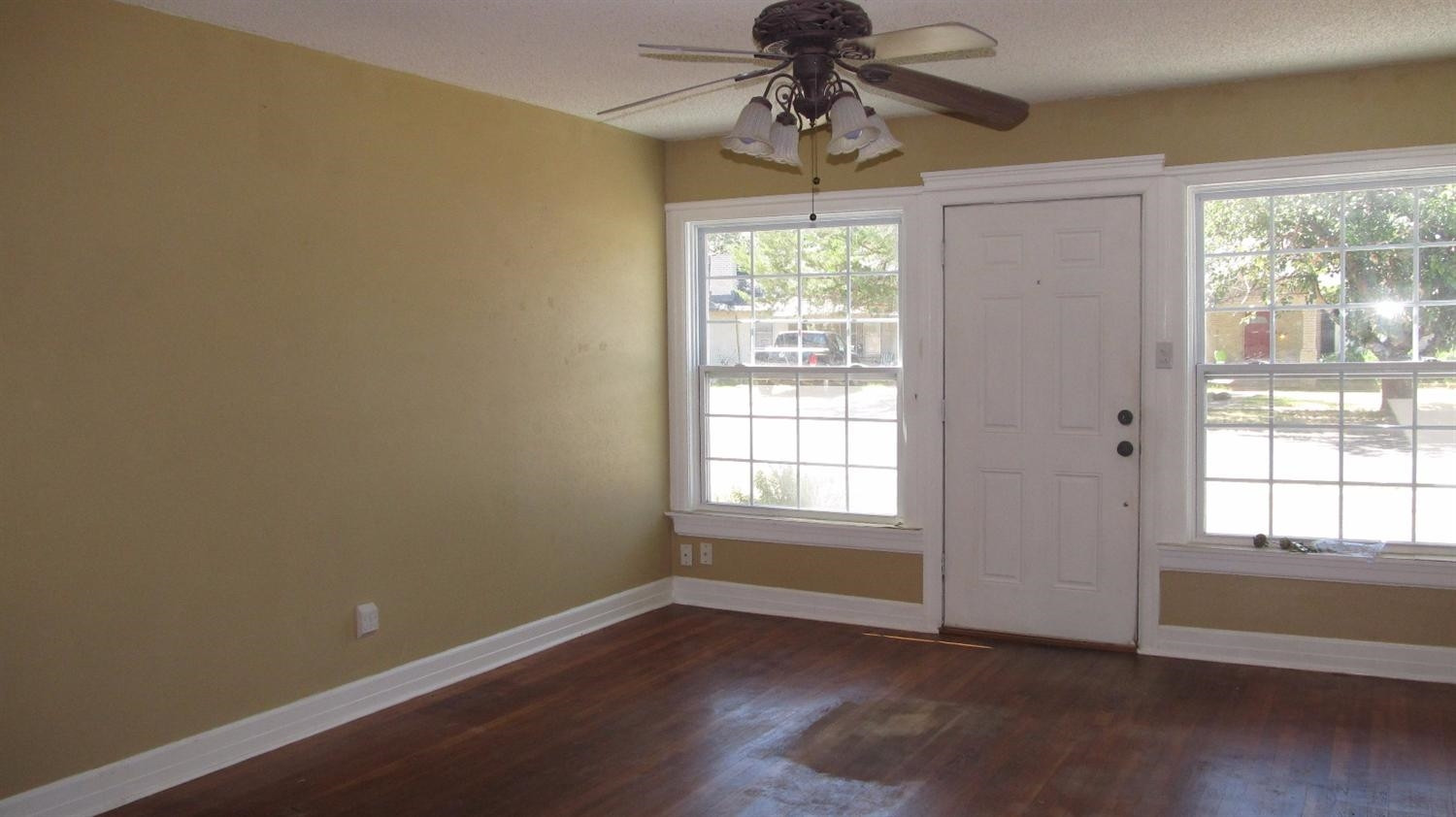 2010 23rd Street Lubbock, TX 79411 - Photo 2 of 9 Photo 2