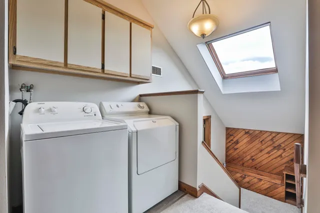 $375,000 | 6 Cornwall Lane, Unit 7, Nashua, NH 03063