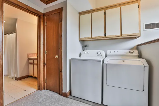 $375,000 | 6 Cornwall Lane, Unit 7, Nashua, NH 03063