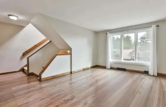 $375,000 | 6 Cornwall Lane, Unit 7, Nashua, NH 03063