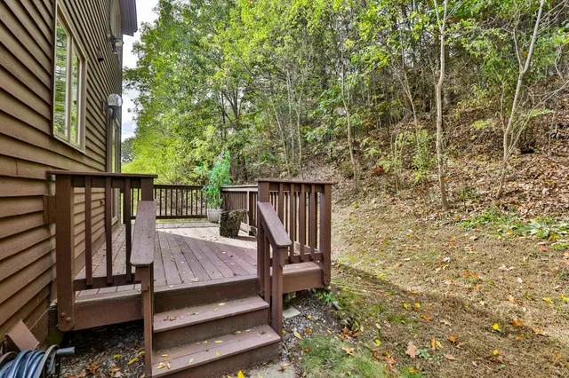 $375,000 | 6 Cornwall Lane, Unit 7, Nashua, NH 03063