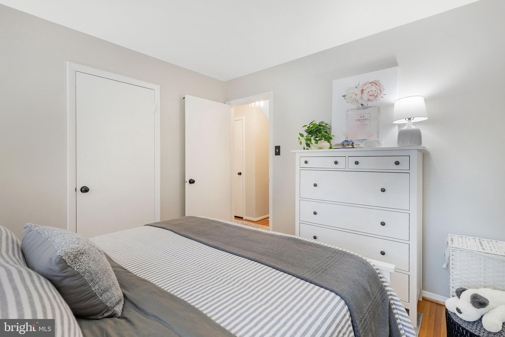 8632 Kerry Lane Springfield, VA 22152 - Photo 24 of 48 Bedroom # 3