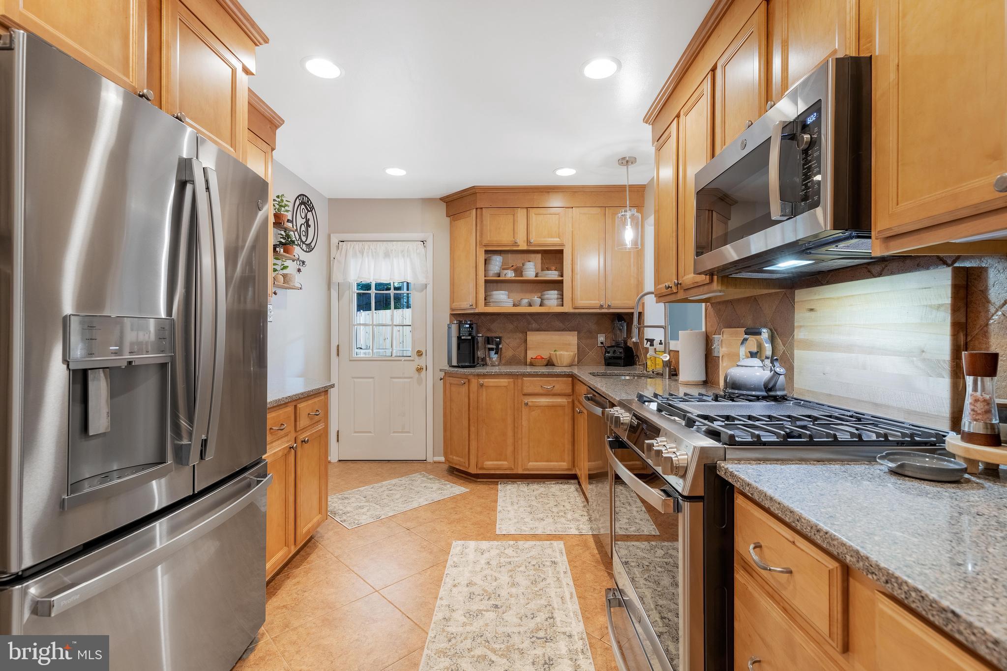 8632 Kerry Lane Springfield, VA 22152 - Photo 9 of 48 Renovated kitchen