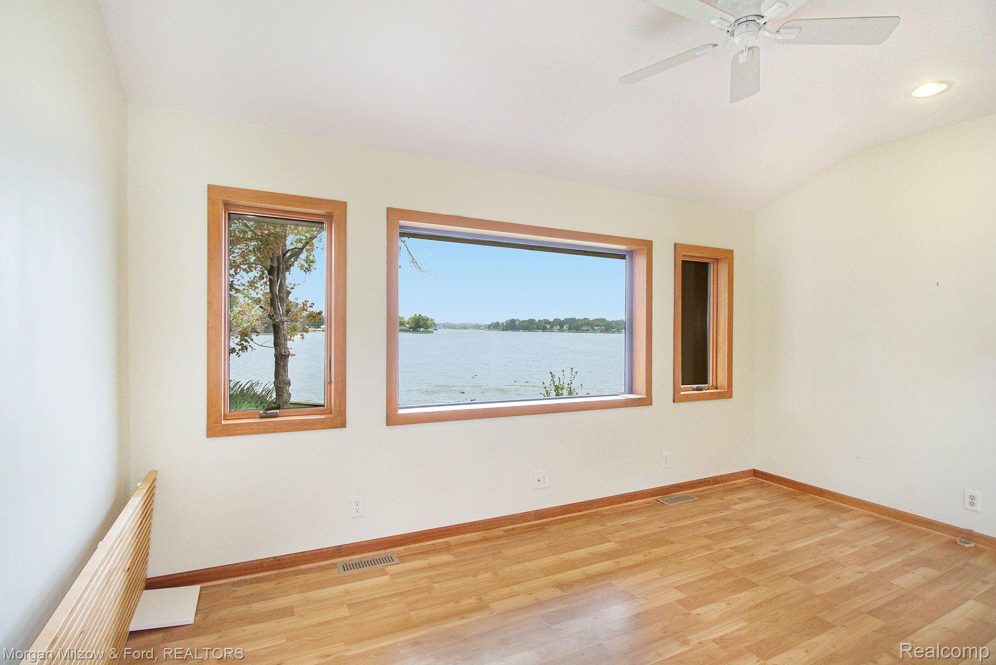 3815 Clintonville Road Waterford, MI 48329 - Photo 17 of 29 Gallery Image 17